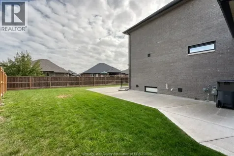 254 Arkona Court Lakeshore ON N0R 1A0