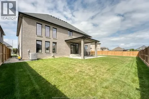 254 Arkona Court Lakeshore ON N0R 1A0