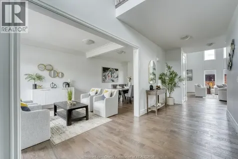 254 Arkona Court Lakeshore ON N0R 1A0