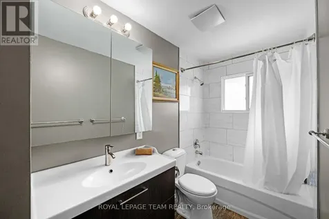 50 Hilliard Avenue Ottawa ON K2E 6C1
