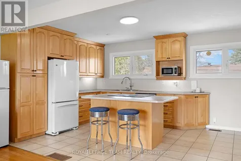 50 Hilliard Avenue Ottawa ON K2E 6C1