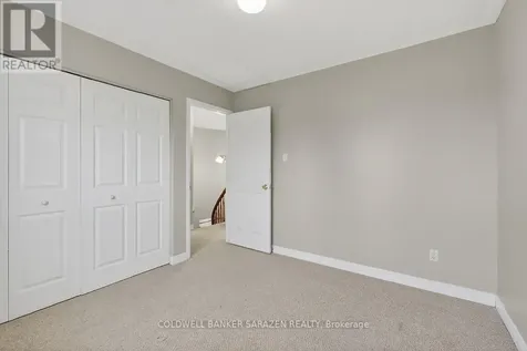 33 Rialto Way Ottawa ON K1T 4B3