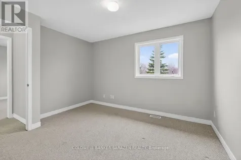 33 Rialto Way Ottawa ON K1T 4B3