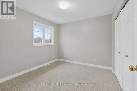 33 Rialto Way Ottawa ON K1T 4B3