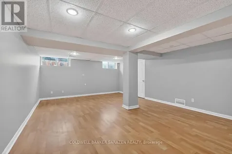 33 Rialto Way Ottawa ON K1T 4B3