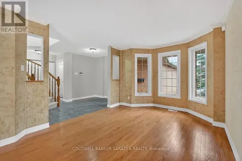 33 Rialto Way Ottawa ON K1T 4B3