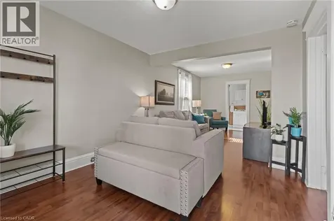 25 Mckinstry Street Hamilton ON L8L 6C2