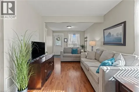 25 Mckinstry Street Hamilton ON L8L 6C2