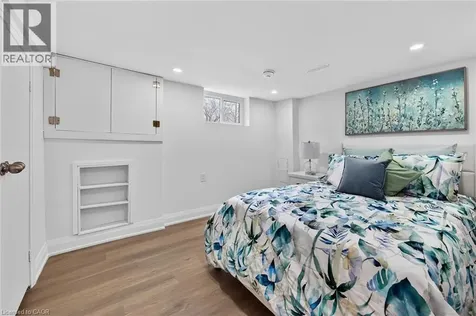 36 Mahony Avenue Hamilton ON L8H 3C5