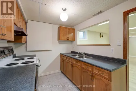 4 Ruth Court Whitchurch-stouffville ON L4A 2E3