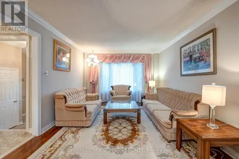 4 Ruth Court Whitchurch-stouffville ON L4A 2E3