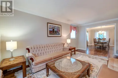 4 Ruth Court Whitchurch-stouffville ON L4A 2E3