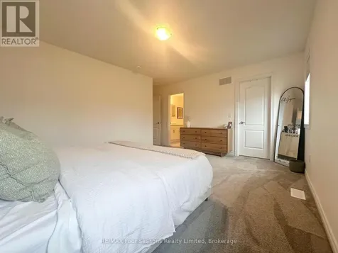 26 Shipley Avenue Collingwood ON L9Y 5M7