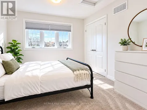 26 Shipley Avenue Collingwood ON L9Y 5M7