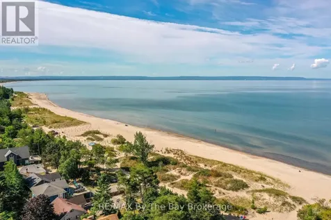 762 Eastdale Drive Wasaga Beach ON L9Z 2R2