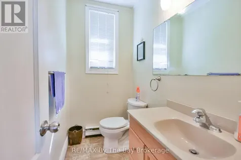 762 Eastdale Drive Wasaga Beach ON L9Z 2R2