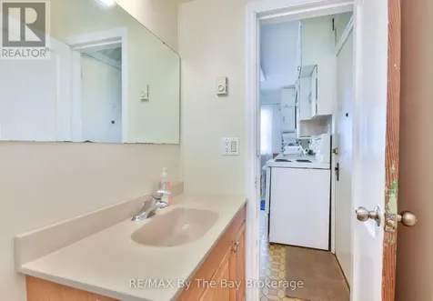 762 Eastdale Drive Wasaga Beach ON L9Z 2R2