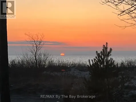762 Eastdale Drive Wasaga Beach ON L9Z 2R2