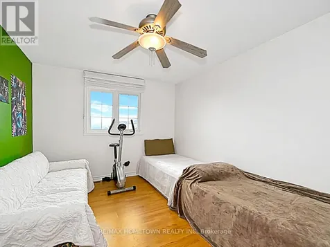 16 Regency Place Brockville ON K6V 7M5