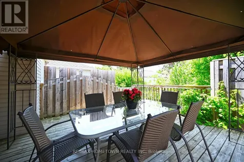16 Regency Place Brockville ON K6V 7M5