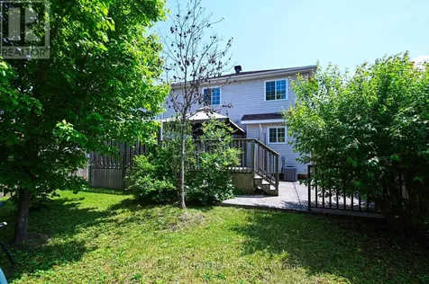 16 Regency Place Brockville ON K6V 7M5
