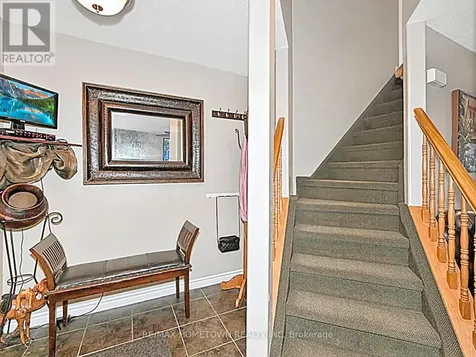 16 Regency Place Brockville ON K6V 7M5
