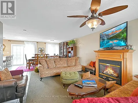 16 Regency Place Brockville ON K6V 7M5