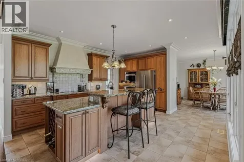 9 Rue Chateaux Terrace Brantford ON N3T 6N7
