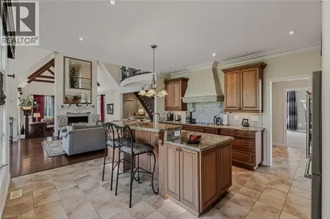 9 Rue Chateaux Terrace Brantford ON N3T 6N7