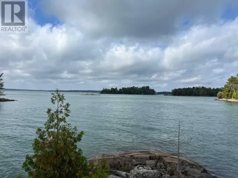 Island Ck27 Off Pine Island Road Desbarats ON P0R 1E0