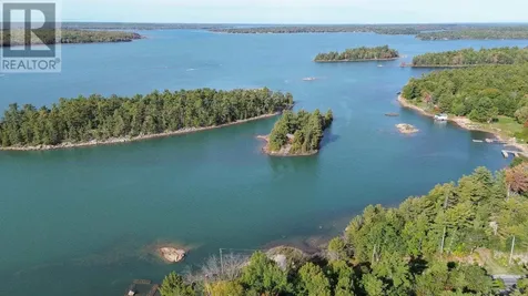 Island Ck27 Off Pine Island Road Desbarats ON P0R 1E0