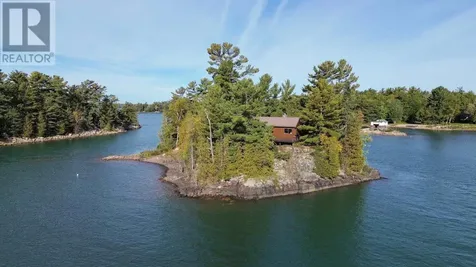 Island Ck27 Off Pine Island Road Desbarats ON P0R 1E0