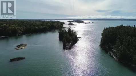 Island Ck27 Off Pine Island Road Desbarats ON P0R 1E0