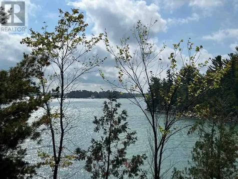 Island Ck27 Off Pine Island Road Desbarats ON P0R 1E0