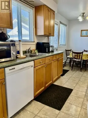 38 Ottawa Avenue Elliot Lake ON P5A 2P1