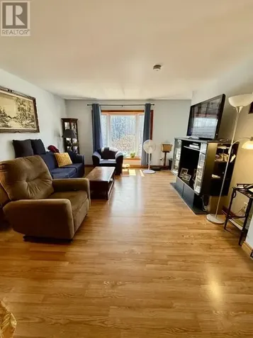 38 Ottawa Avenue Elliot Lake ON P5A 2P1