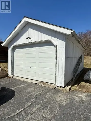 38 Ottawa Avenue Elliot Lake ON P5A 2P1