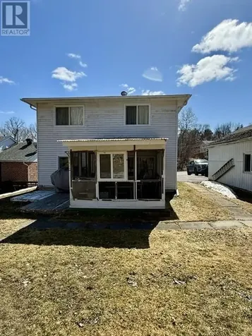 38 Ottawa Avenue Elliot Lake ON P5A 2P1