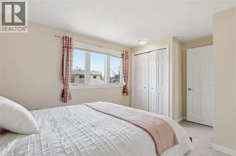 113 Glenecho Court Waterloo ON N2K 2R3