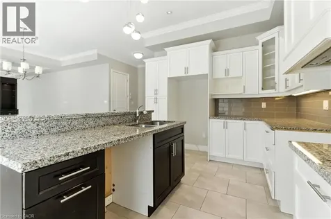 43 Riesling Court Hamilton ON L8G 0B4