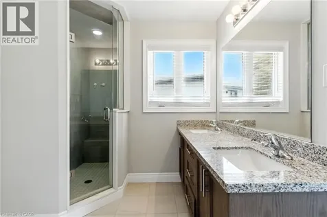 43 Riesling Court Hamilton ON L8G 0B4