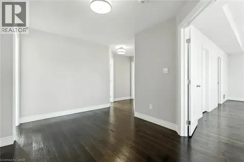 43 Riesling Court Hamilton ON L8G 0B4