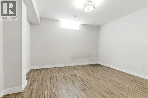 43 Riesling Court Hamilton ON L8G 0B4