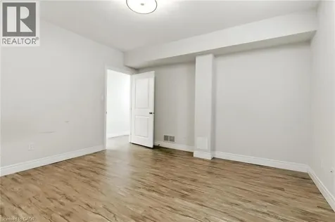 43 Riesling Court Hamilton ON L8G 0B4