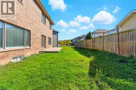 43 Riesling Court Hamilton ON L8G 0B4