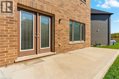 43 Riesling Court Hamilton ON L8G 0B4