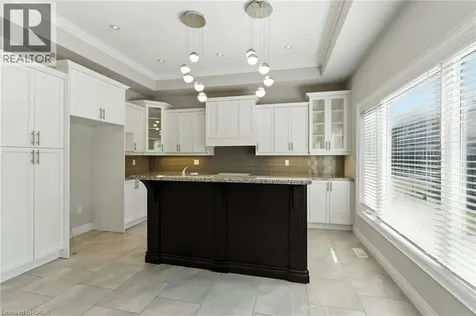 43 Riesling Court Hamilton ON L8G 0B4