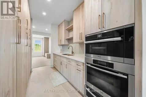 105 Franklin Crescent Whitby ON L0B 1A0
