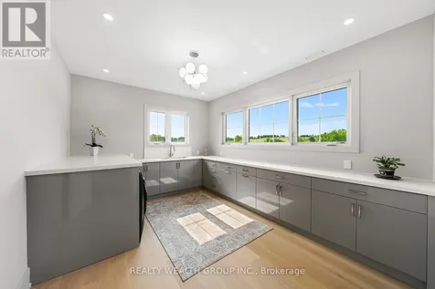 105 Franklin Crescent Whitby ON L0B 1A0