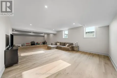 105 Franklin Crescent Whitby ON L0B 1A0